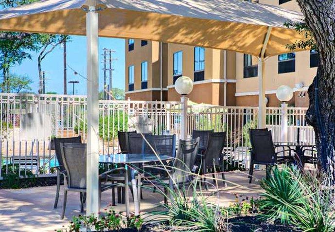 Fairfield Inn & Suites By Marriott San Antonio Seaworld / Westover Hills Eksteriør billede