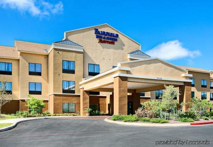Fairfield Inn & Suites By Marriott San Antonio Seaworld / Westover Hills Eksteriør billede